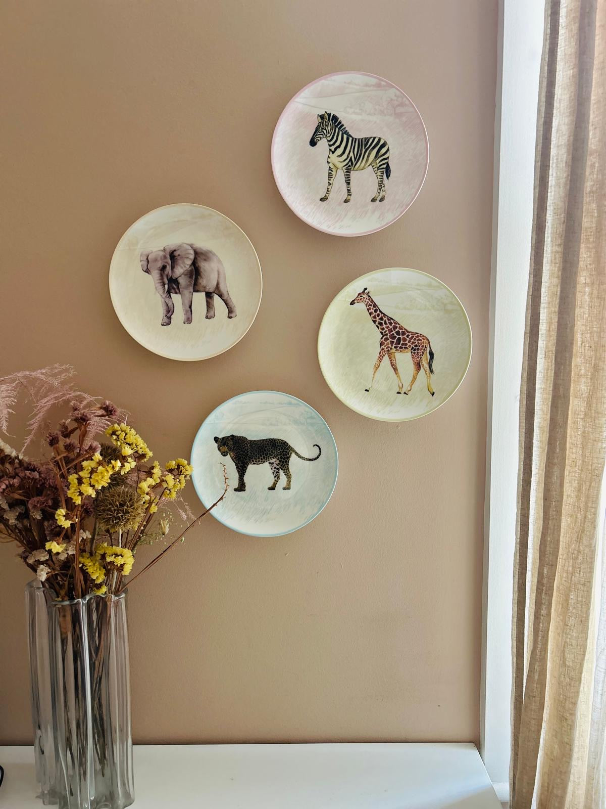 Decorative Side Plates | Set of 4 | New Bone China | 19cm | Animals design