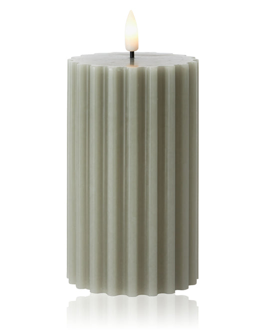 Single Wax LED Candle with Grooved Edge – 12.5cm Pillar Candle