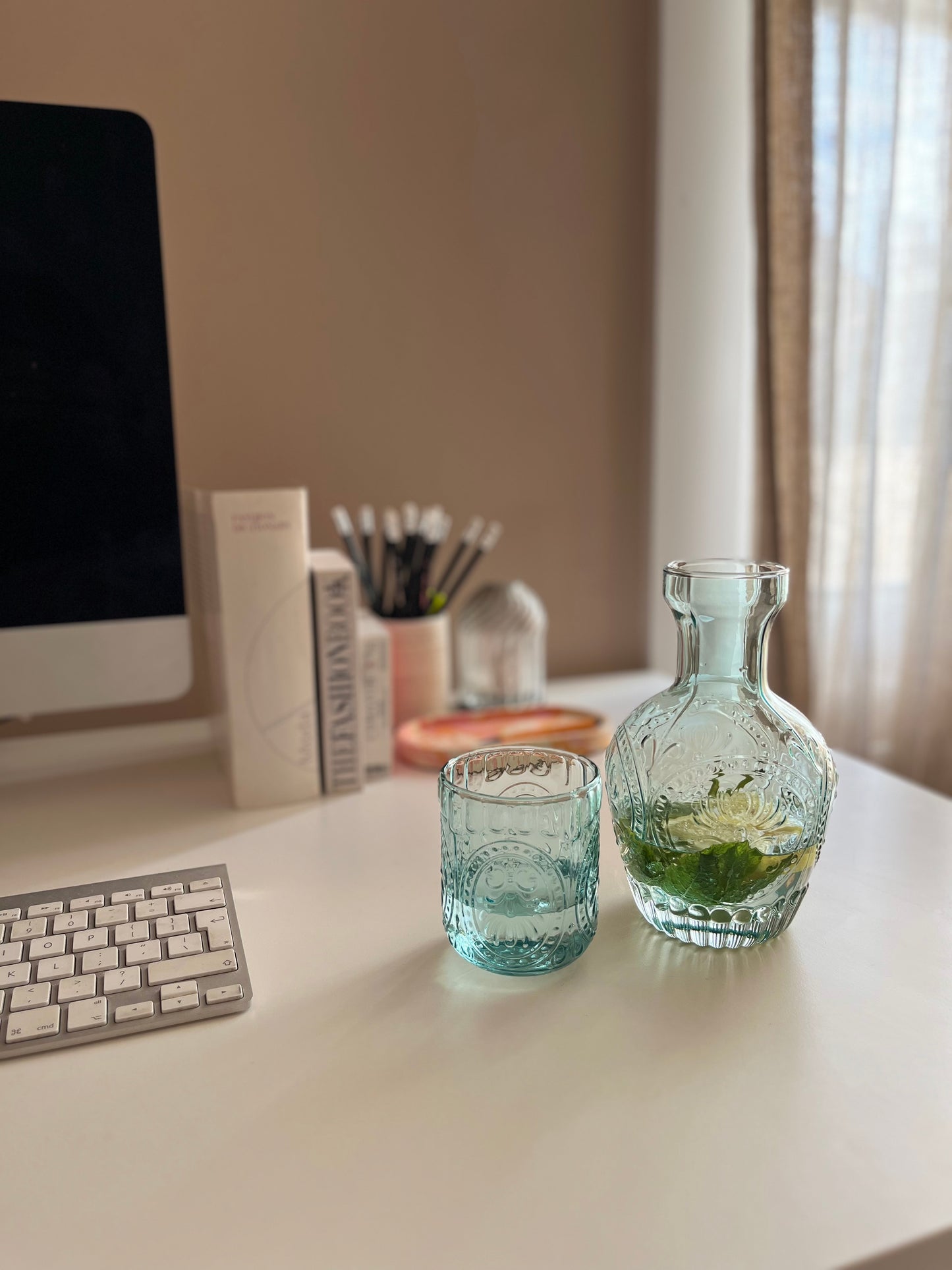 Vintage Glass Carafe with Matching Drinking Glass lid | 750ml Capacity
